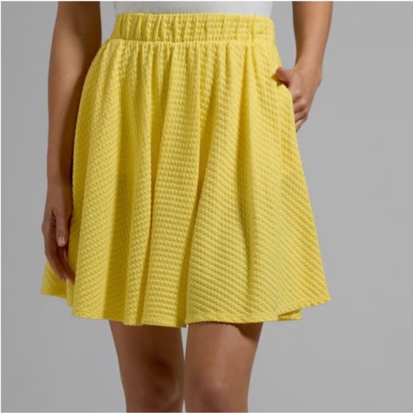 NWT Modcloth Winner's Circle Skater Yellow Skirt Size Small - Picture 1 of 16